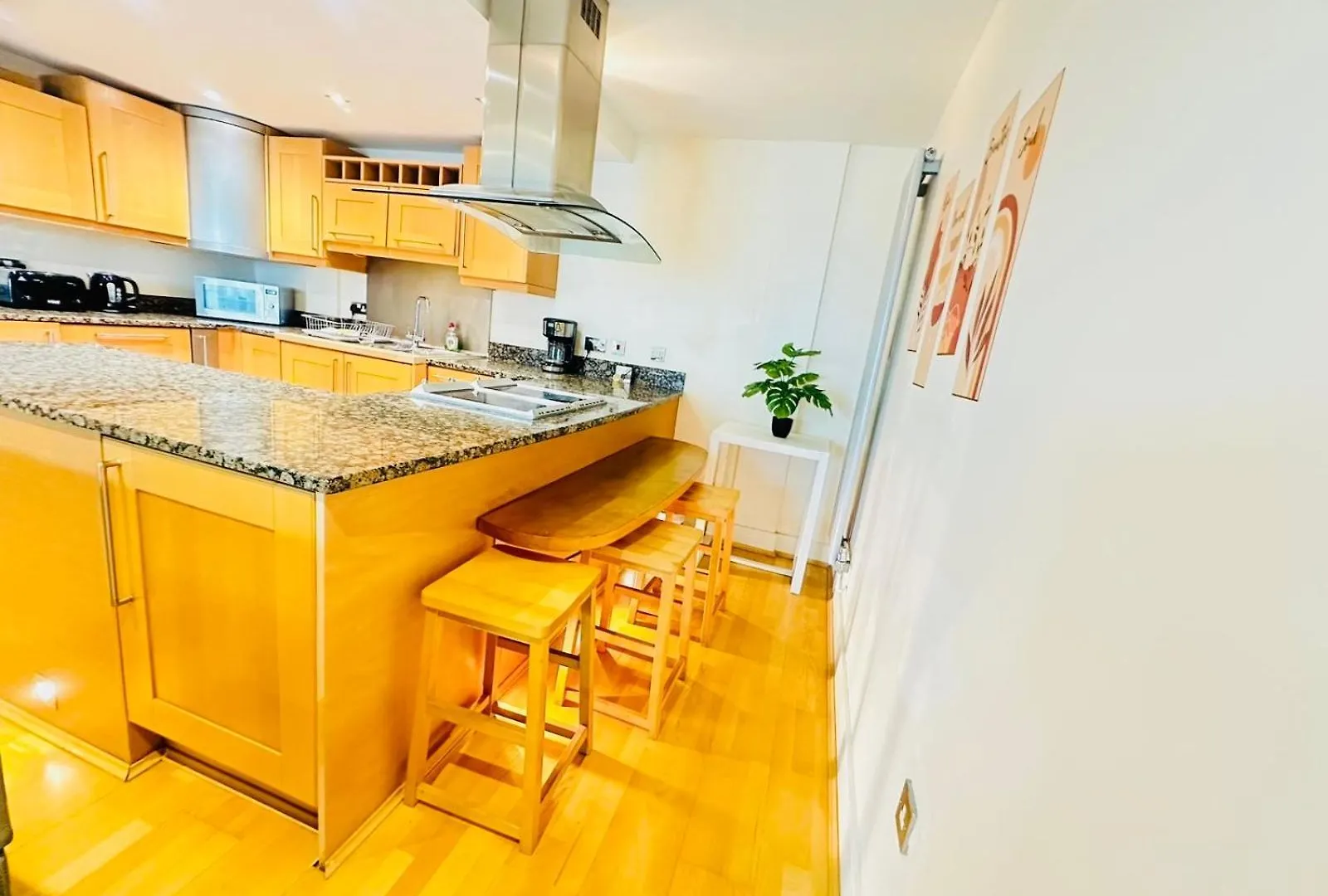 Modern 2Bed 2Bath Apartment Canary Wharf - Upto 5 Person London