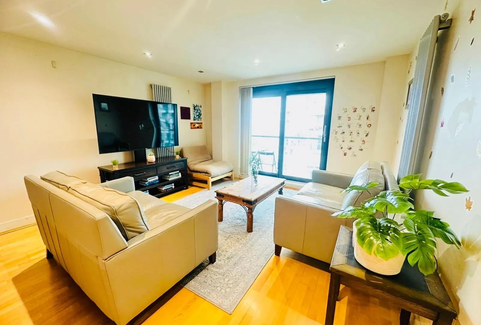 Modern 2Bed 2Bath Apartment Canary Wharf - Upto 5 Person London United Kingdom