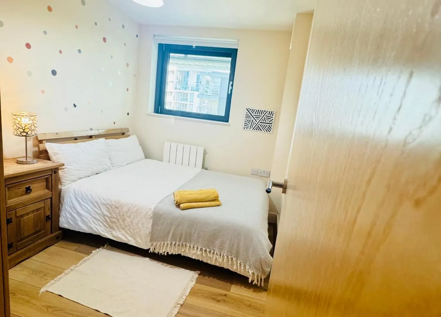 Modern 2Bed 2Bath Apartment Canary Wharf - Upto 5 Person London
